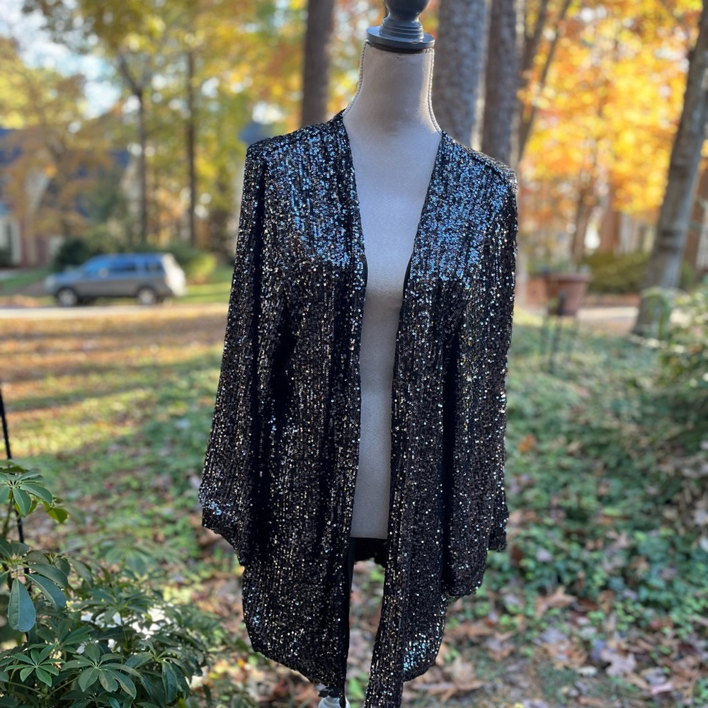 GeeGee Black All Over Sequin Long Cardigan, EUC, Large 🤩